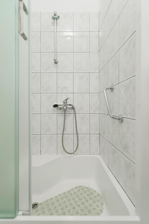Apartment Kuzmanic لوكفا روجوزنيكا المظهر الخارجي الصورة